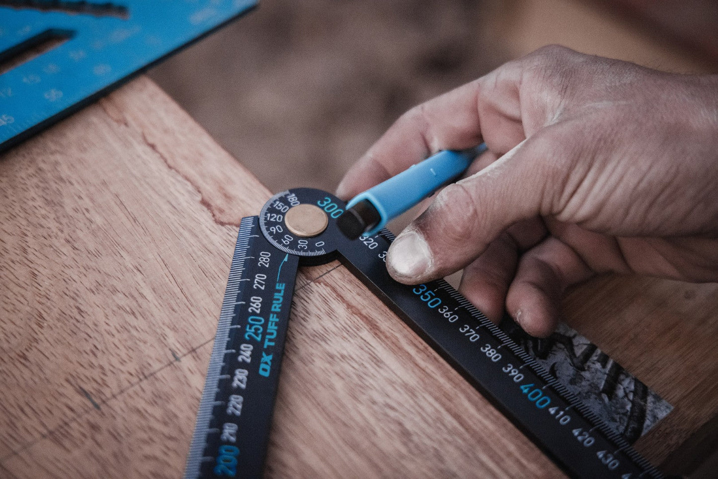 Pro Metric Tuff Rule Black - 600mm