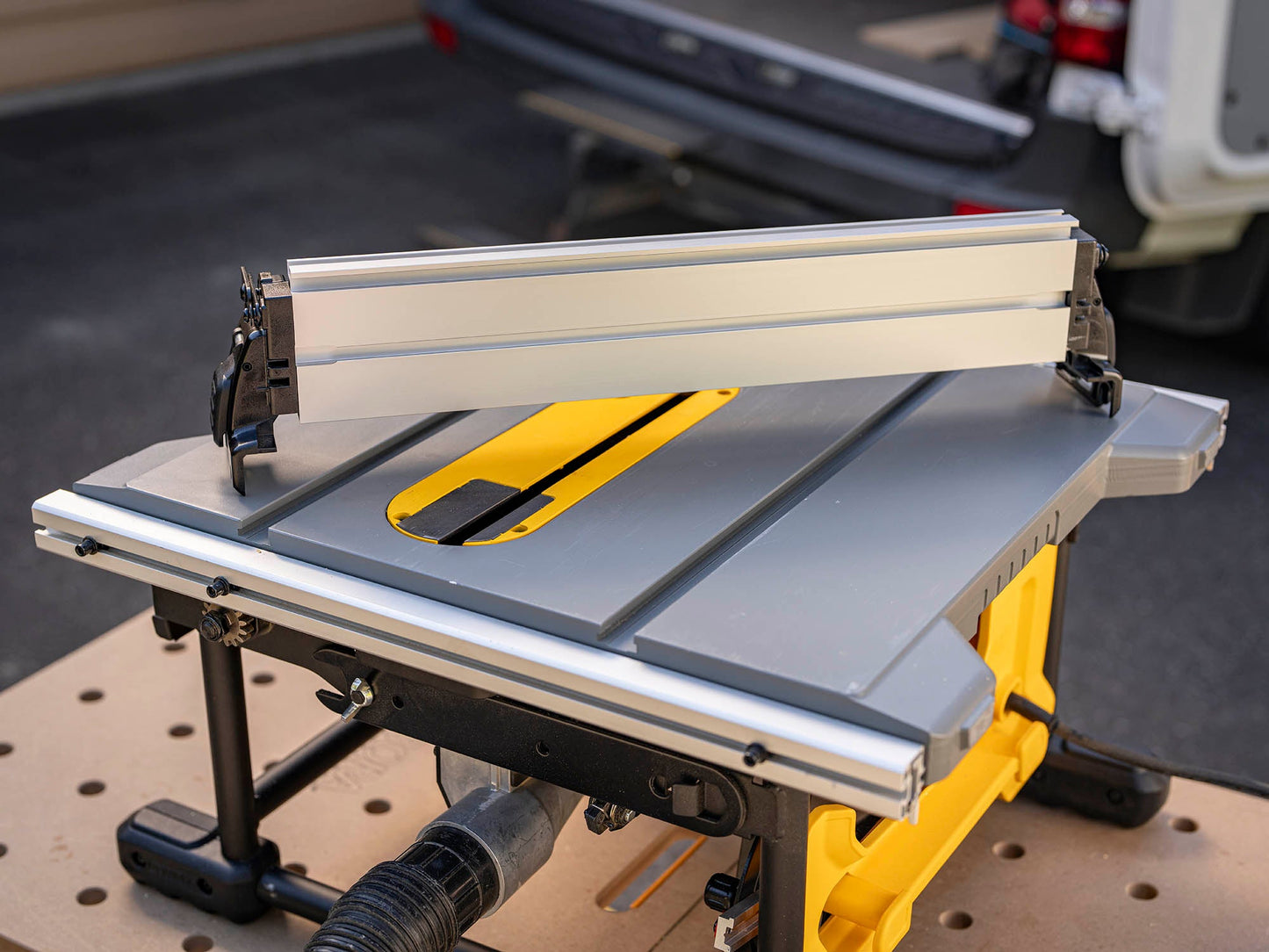 TSO Products Rip Fence with T-Slots for 210mm / 8.25" DEWALT Compact Jobsite Table Saw (DWE7485, DWE7480, DCS7485 or DW745)