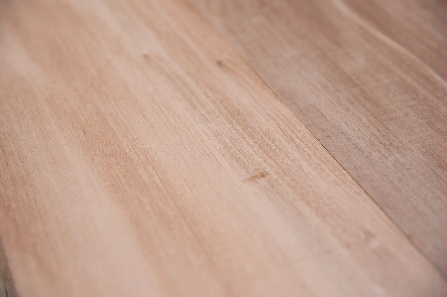 Brushbox 200 x 38mm – Select Grade, Kiln Dried, Rough Sawn Joinery Timber