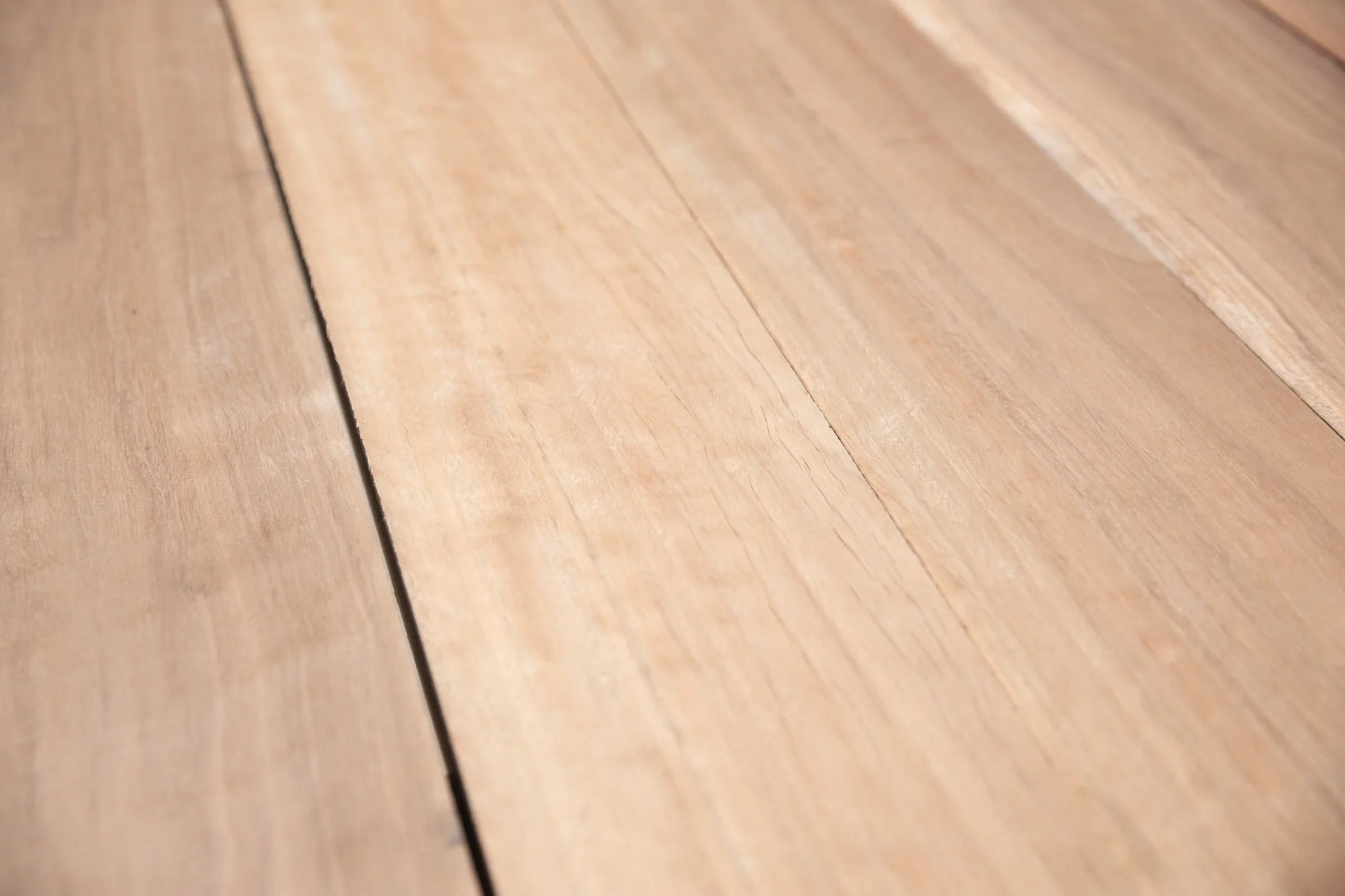 Queensland Spotted Gum 150 x 38mm – Select Grade, Kiln Dried, Rough Sawn Joinery Timber