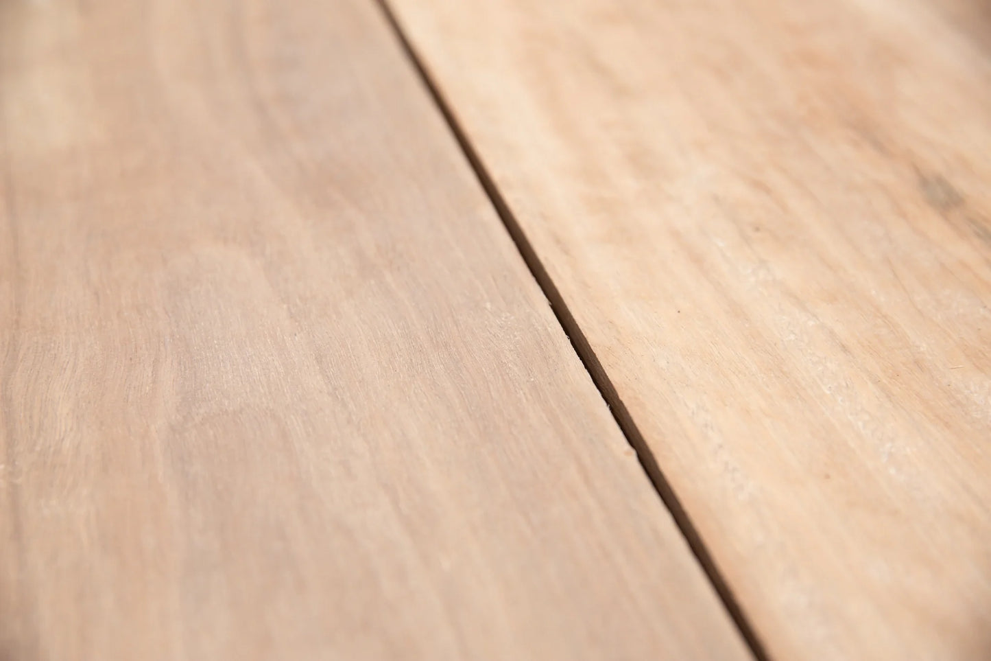 Queensland Spotted Gum 150 x 38mm – Select Grade, Kiln Dried, Rough Sawn Joinery Timber